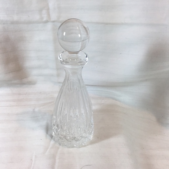 Leaded crystal cruet set- NIB - Picture 3 of 3